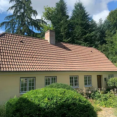Idyllic House In A Scenic Garden *